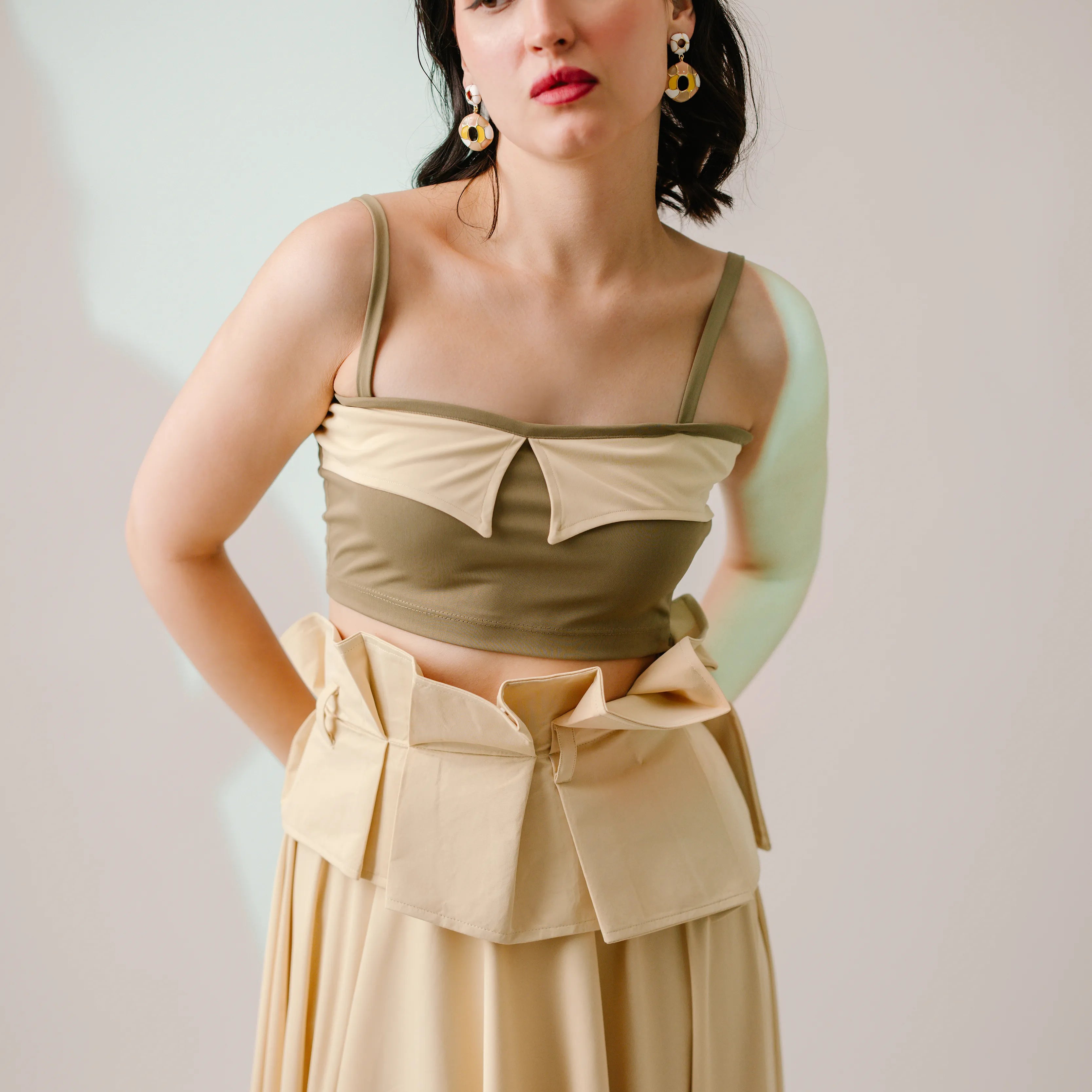 ASYMMETRIC_MIDI_SKIRT_1.webp