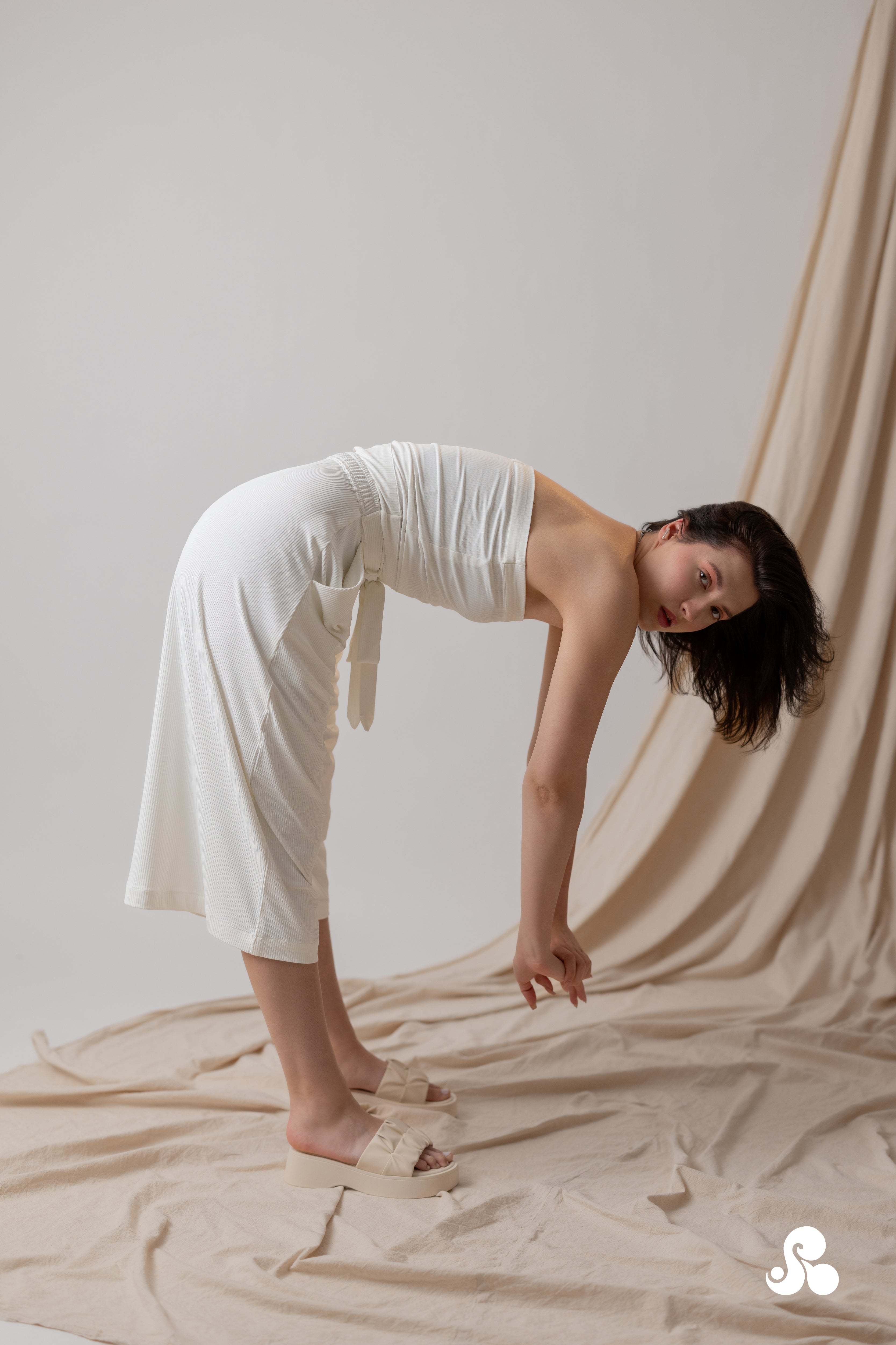 IVORY RIBBED CULOTTE TROUSERS