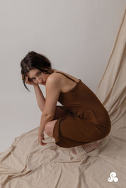 RIBBED KNIT BUTTON-FRONT MIDI DRESS