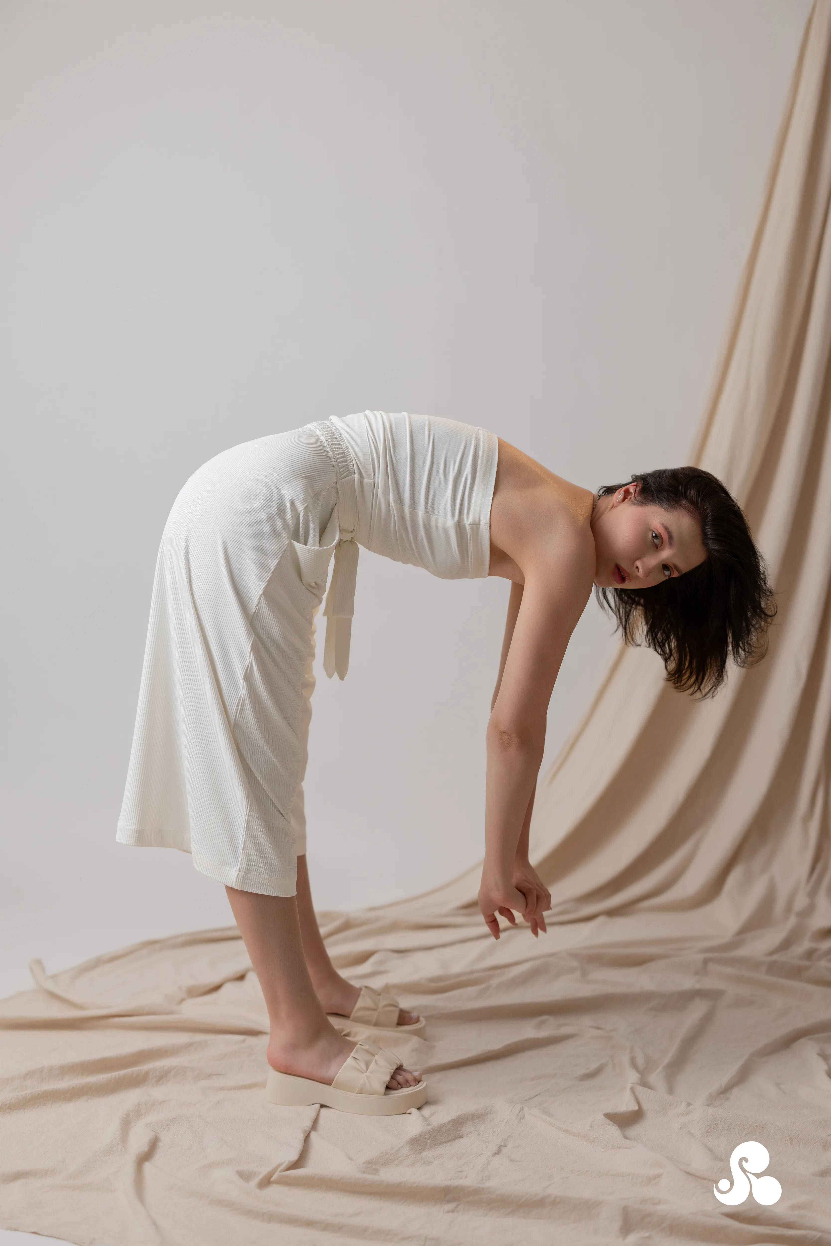 IVORY RIBBED CULOTTE TROUSERS
