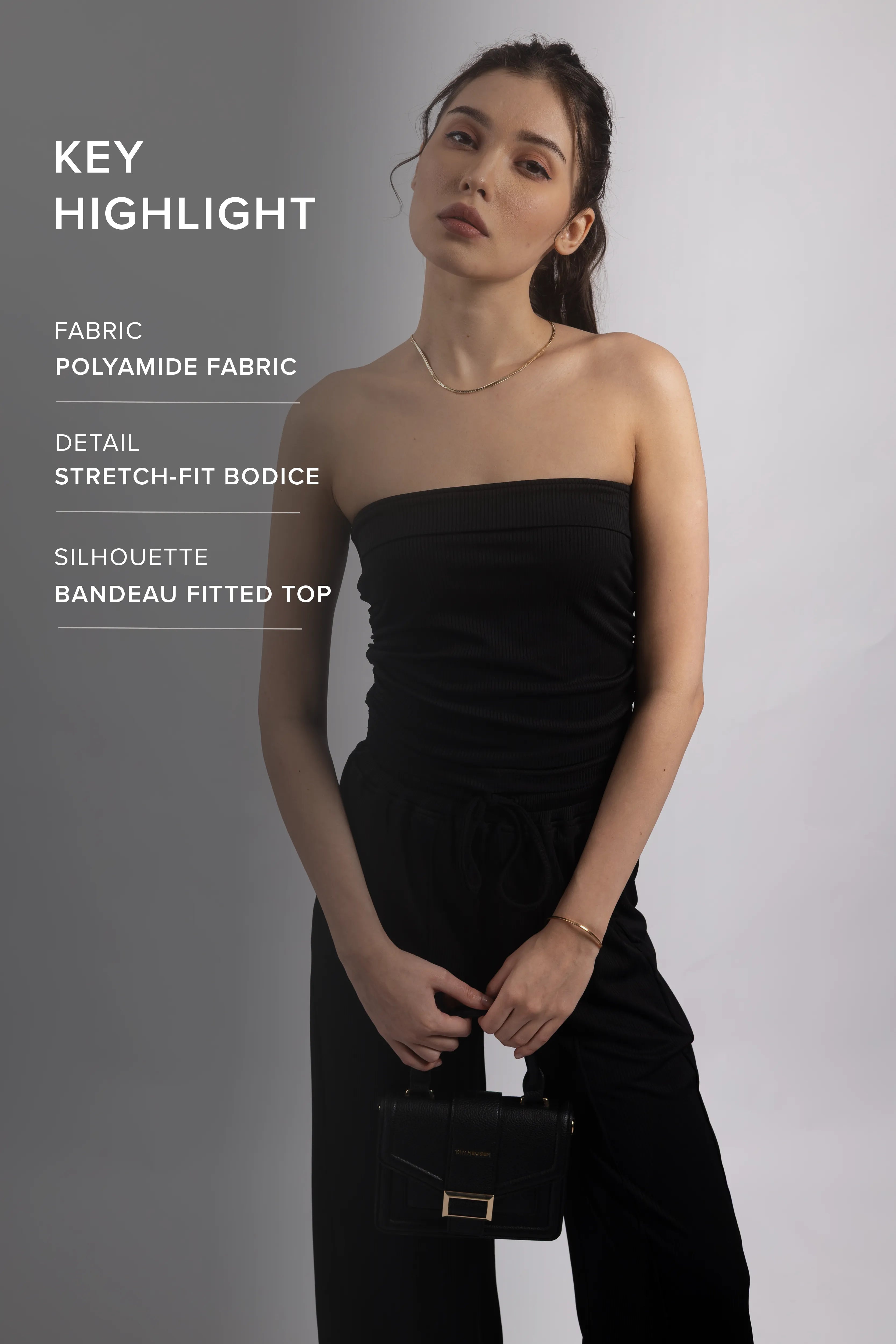 BLACK STRAPLESS RUCHED TOP