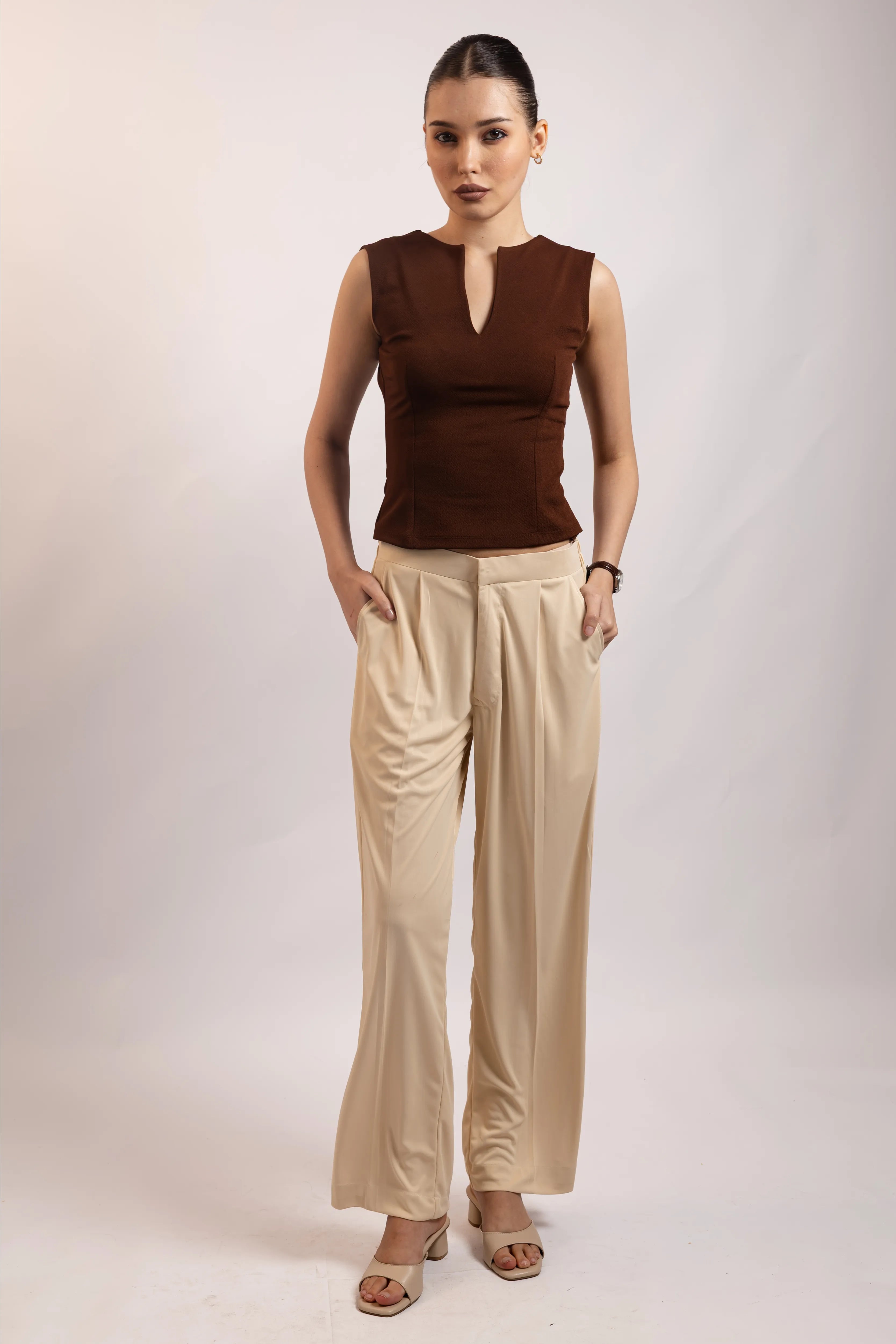 CHOCOLATE BROWN SPLIT NECK TOP