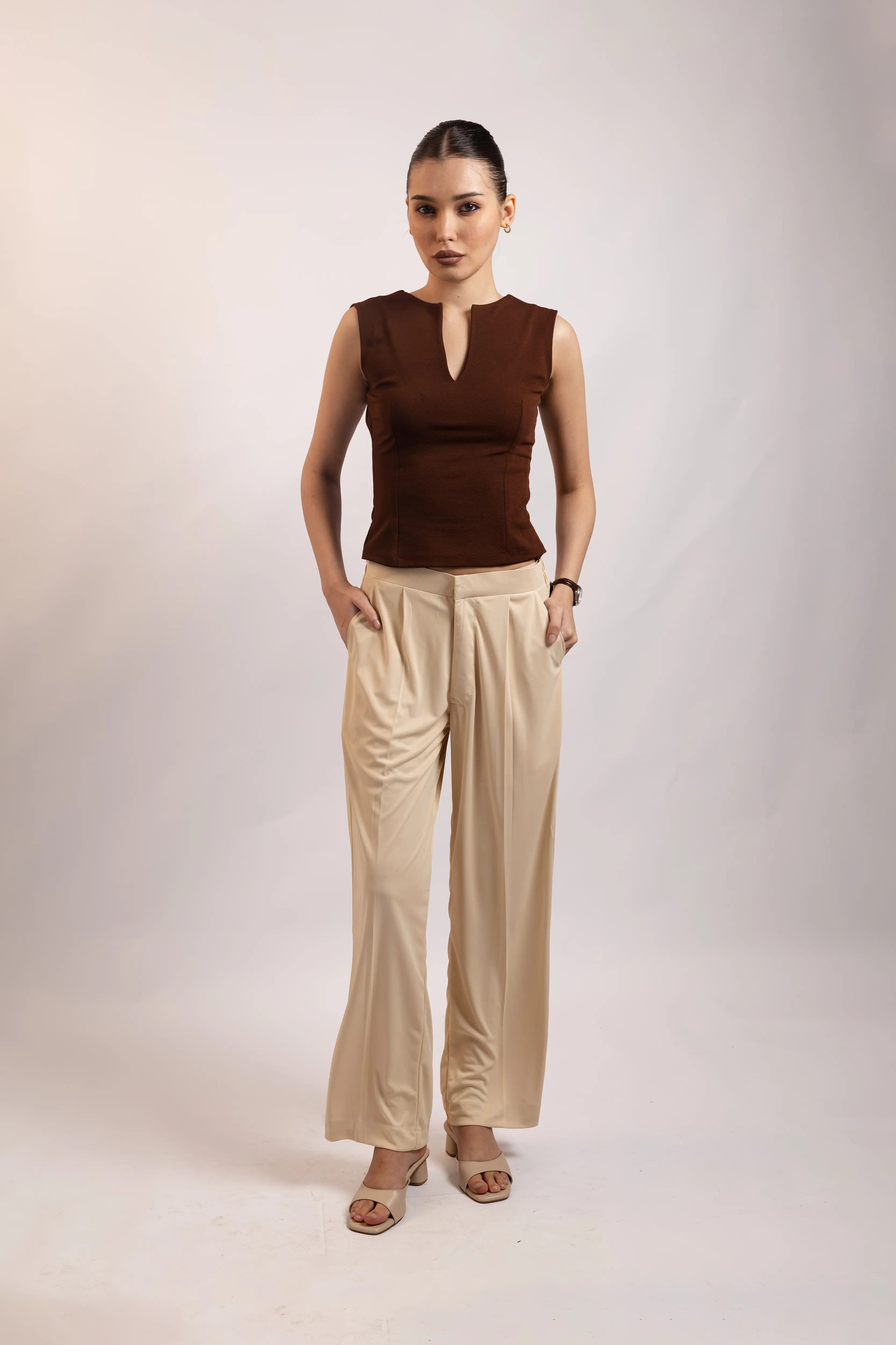 CHOCOLATE BROWN SPLIT NECK TOP