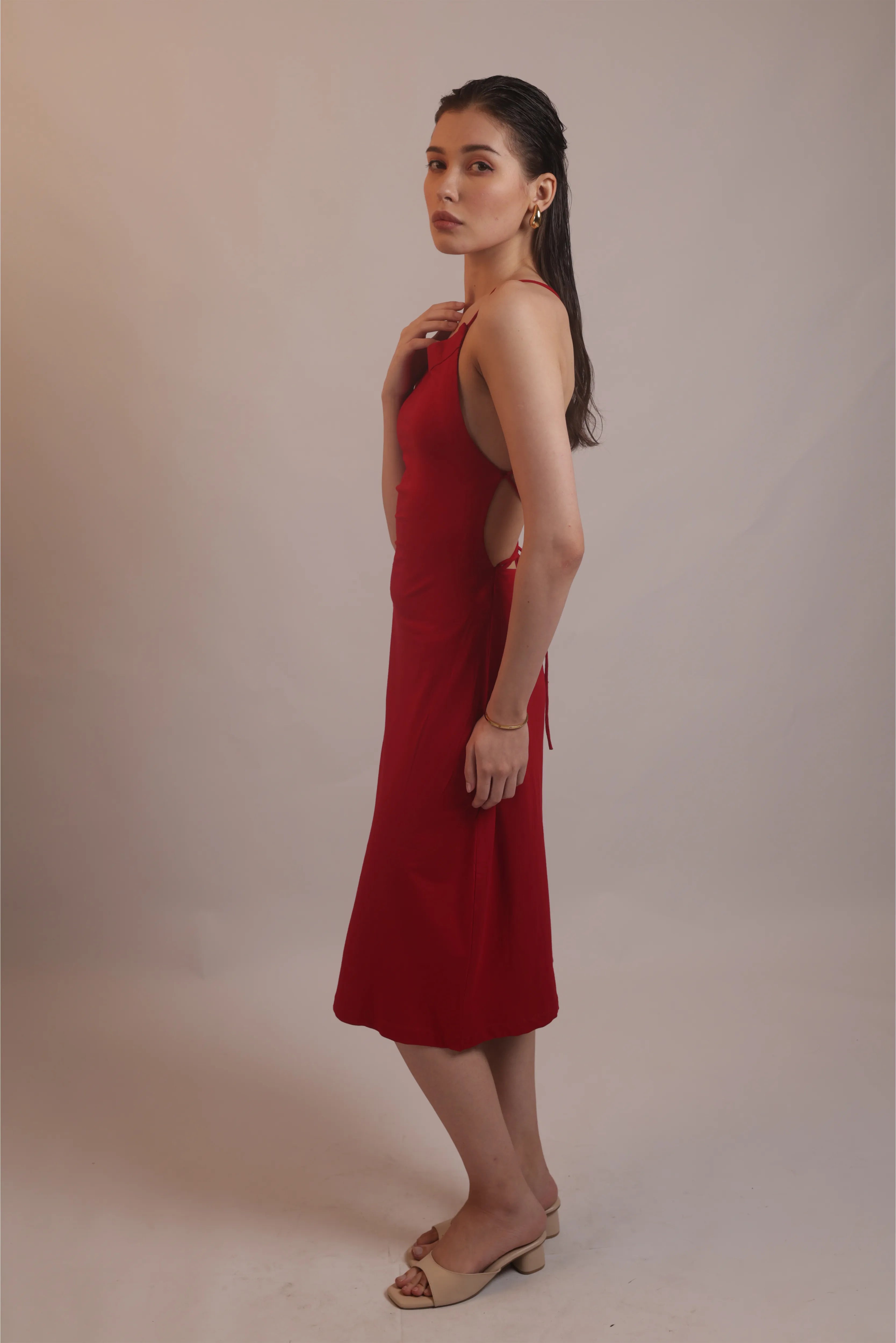 RED LACE-BACK MIDI DRESS