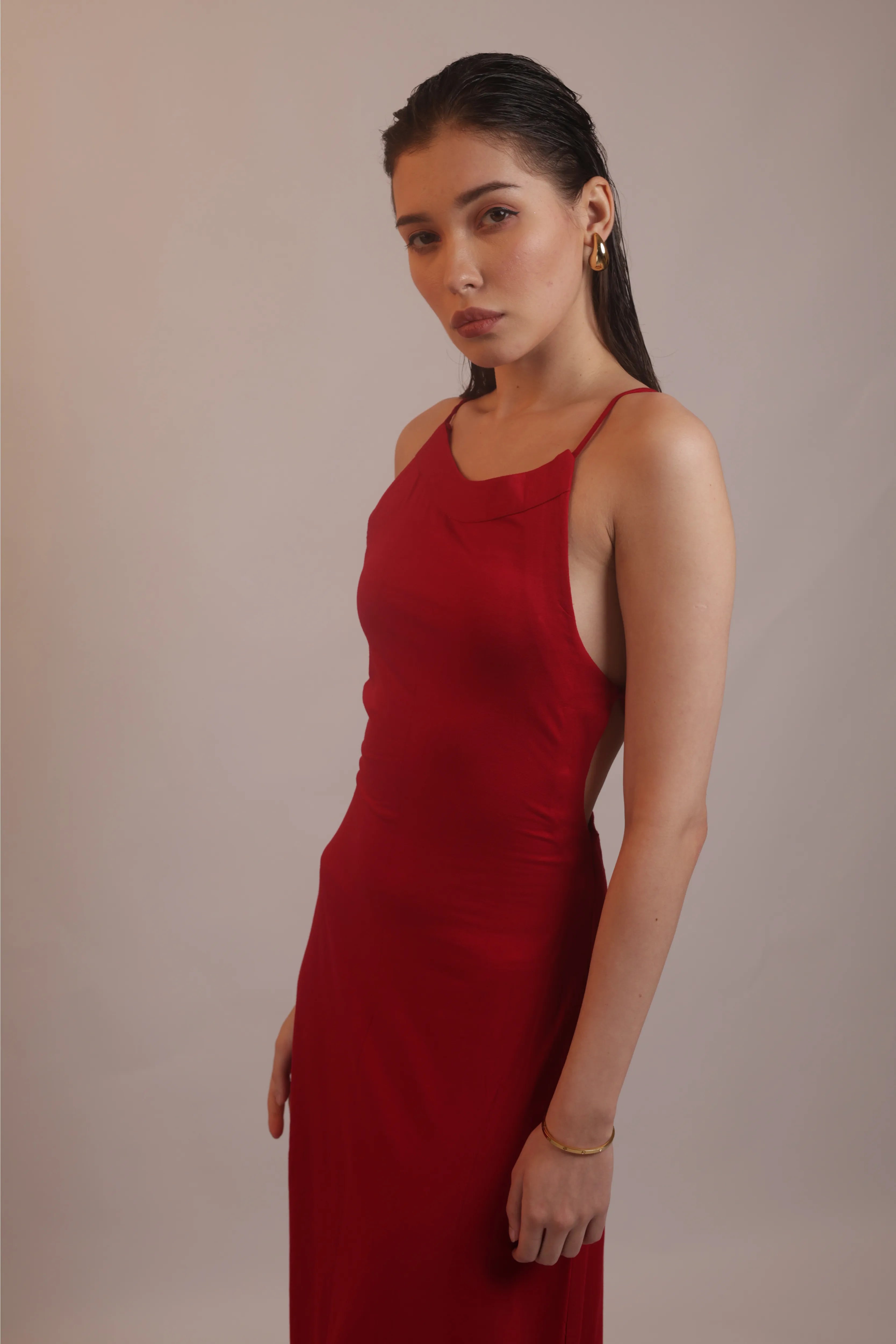 RED LACE-BACK MIDI DRESS