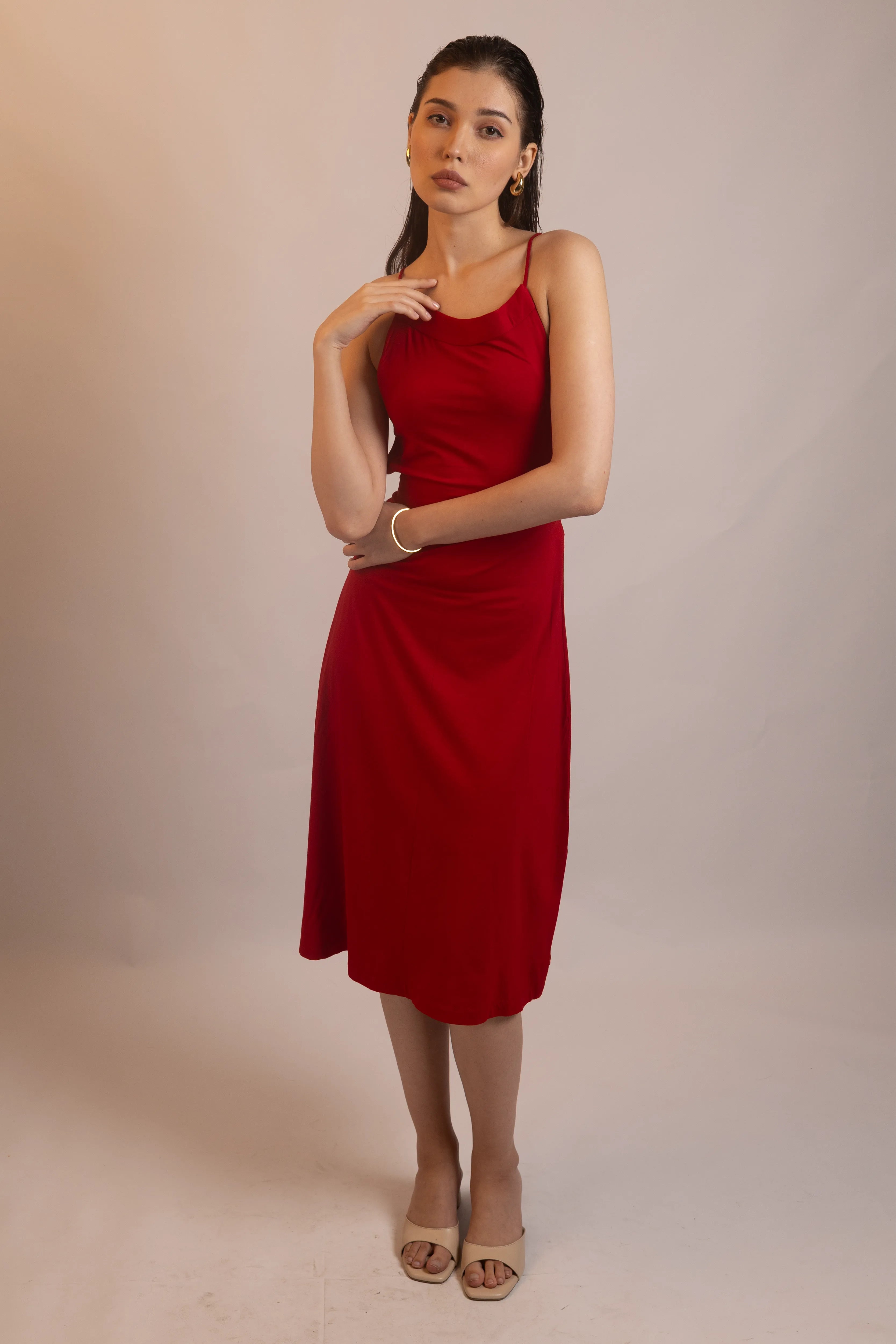 RED LACE-BACK MIDI DRESS