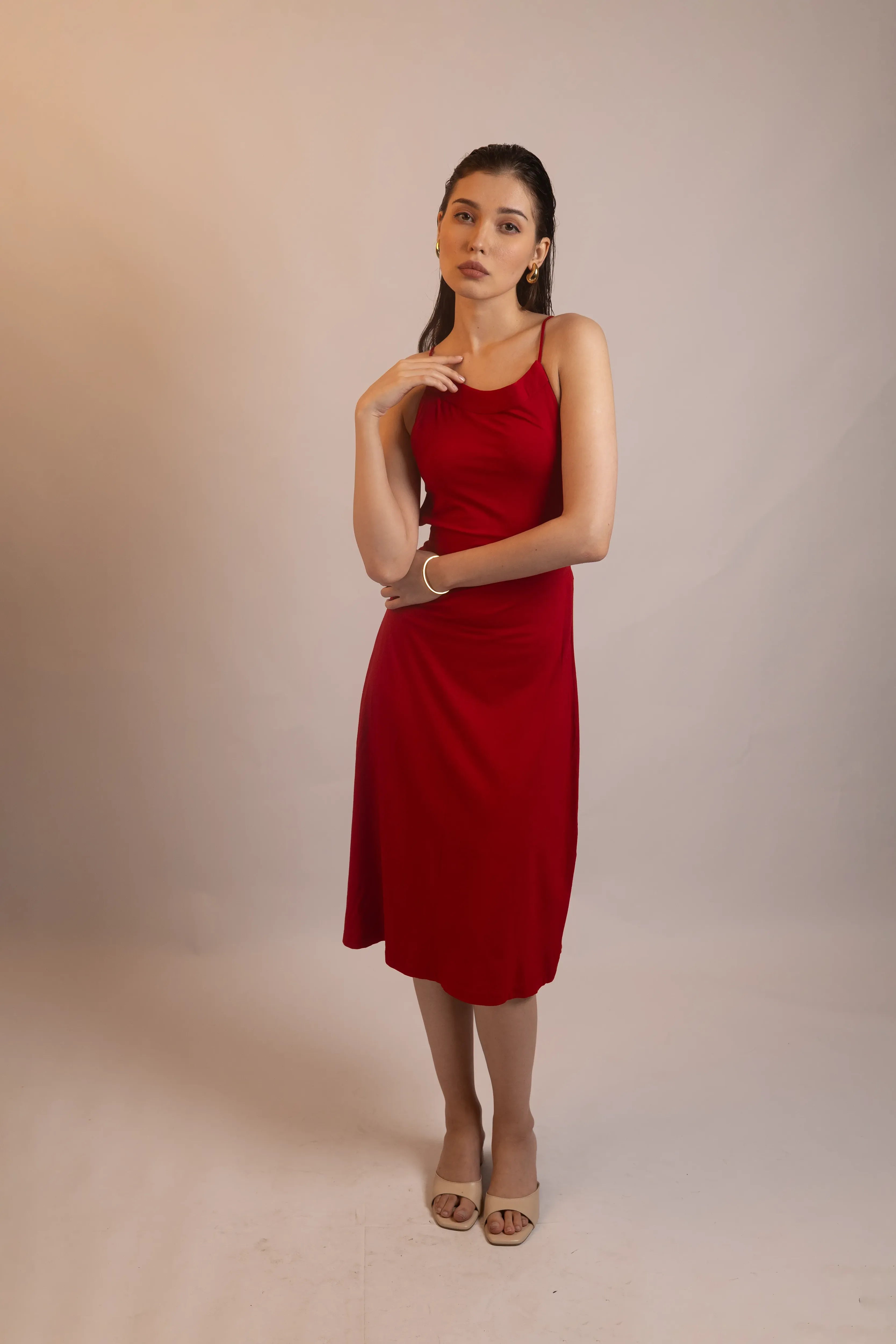 RED LACE-BACK MIDI DRESS
