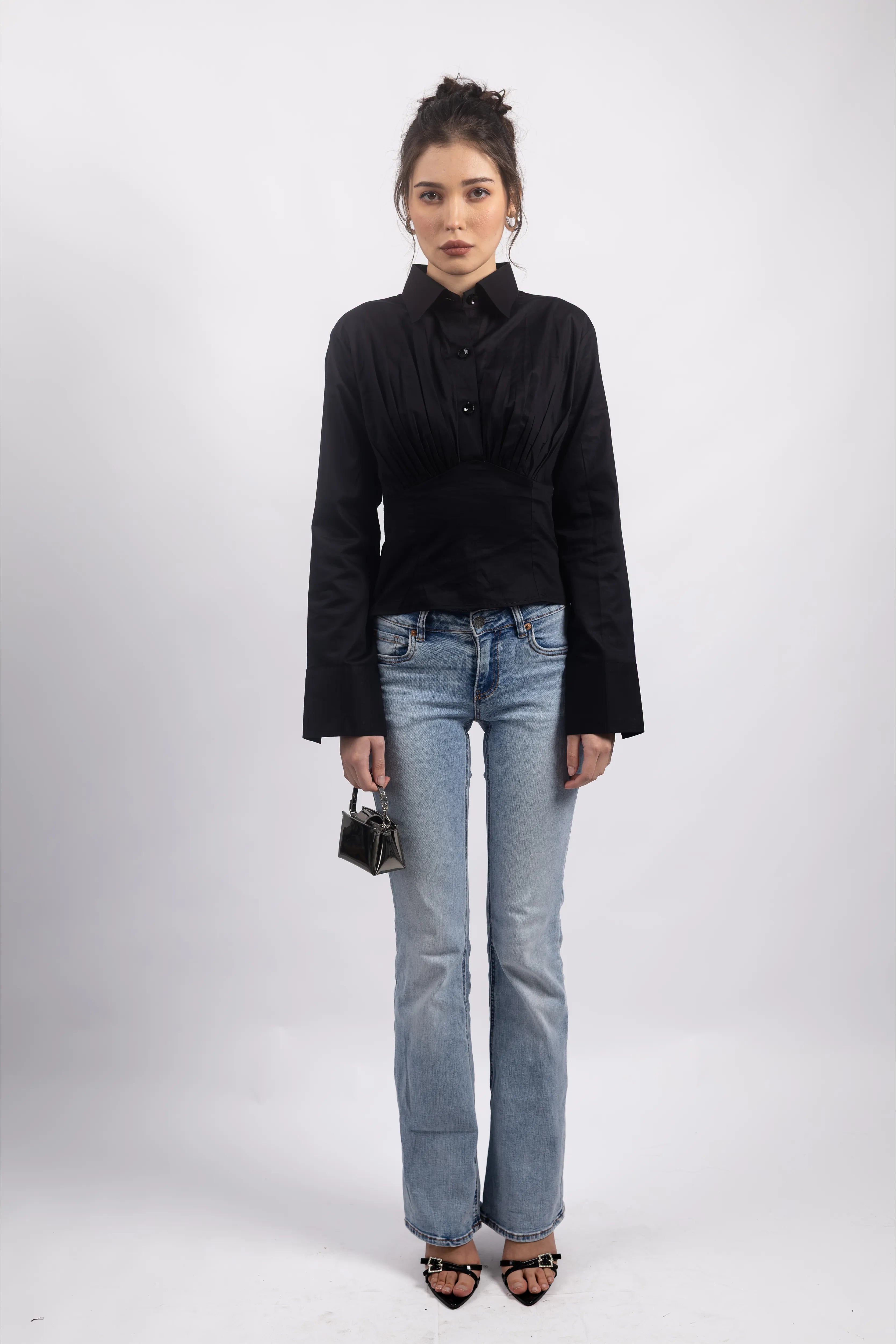 BLACK CINCHED WAIST SHIRT