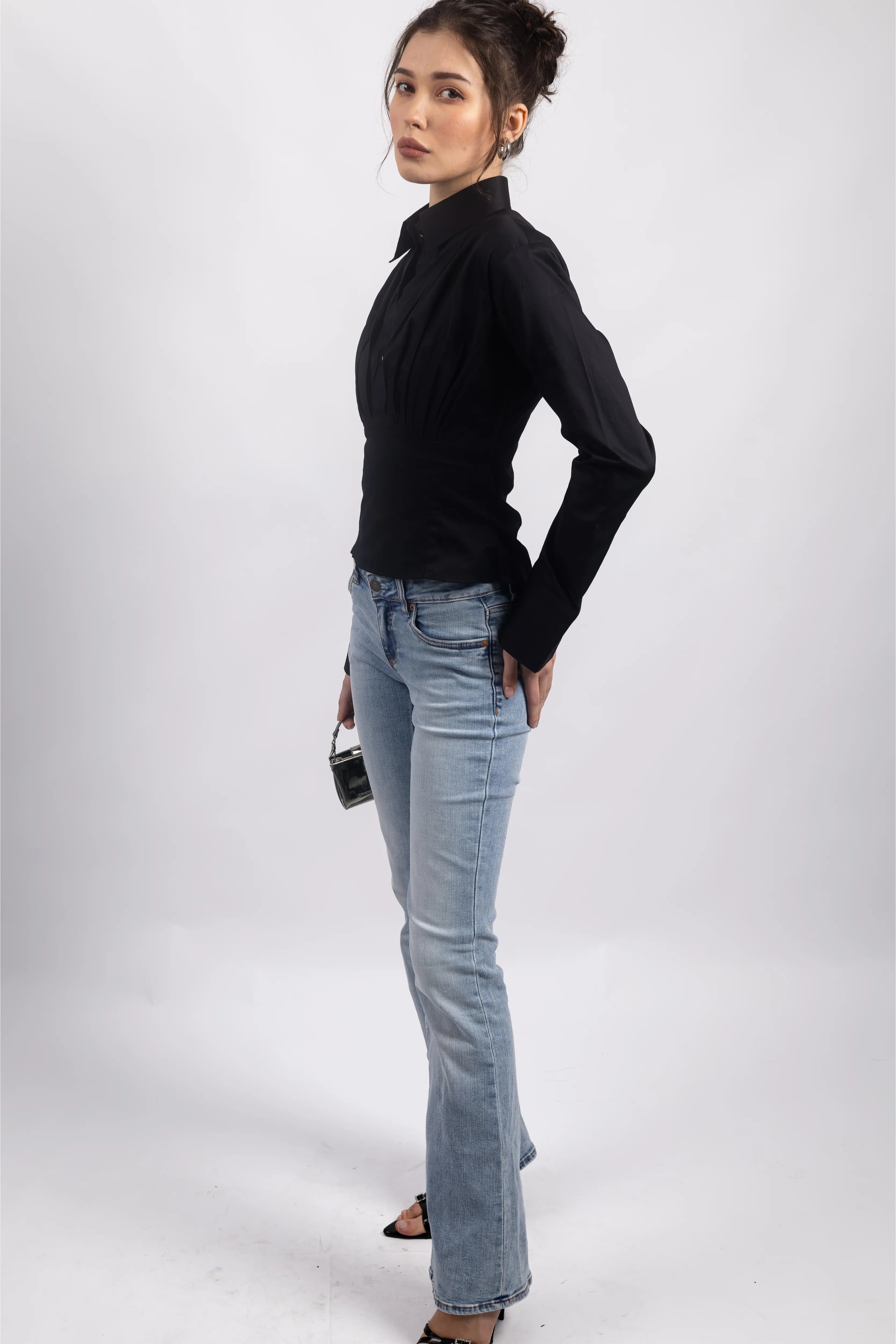 BLACK CINCHED WAIST SHIRT