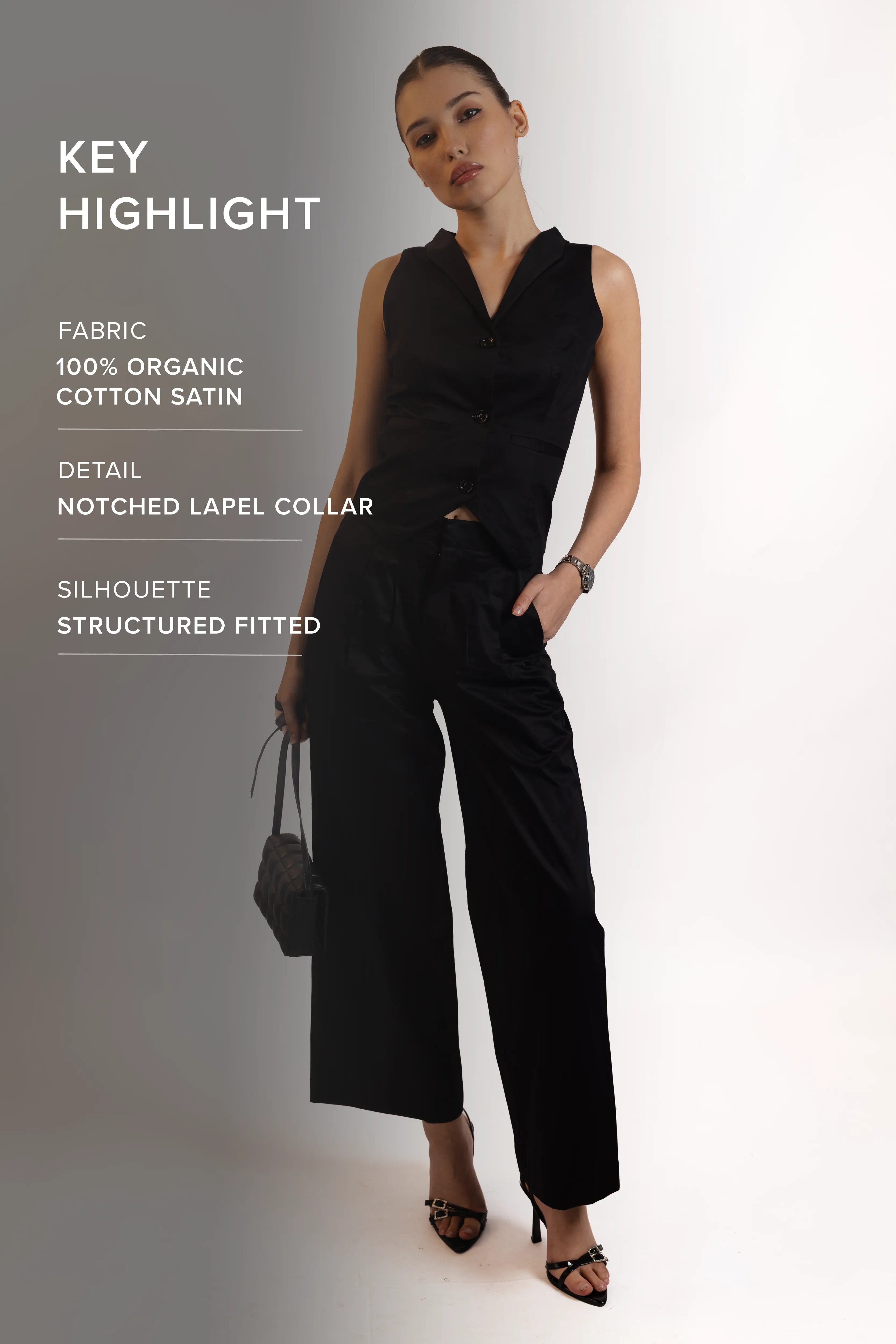 BLACK SLEEVELESS BLAZER